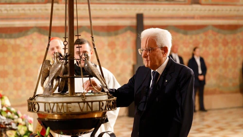 Accensione della Lampada votiva durante le celebrazioni di San Francesco ad Assisi