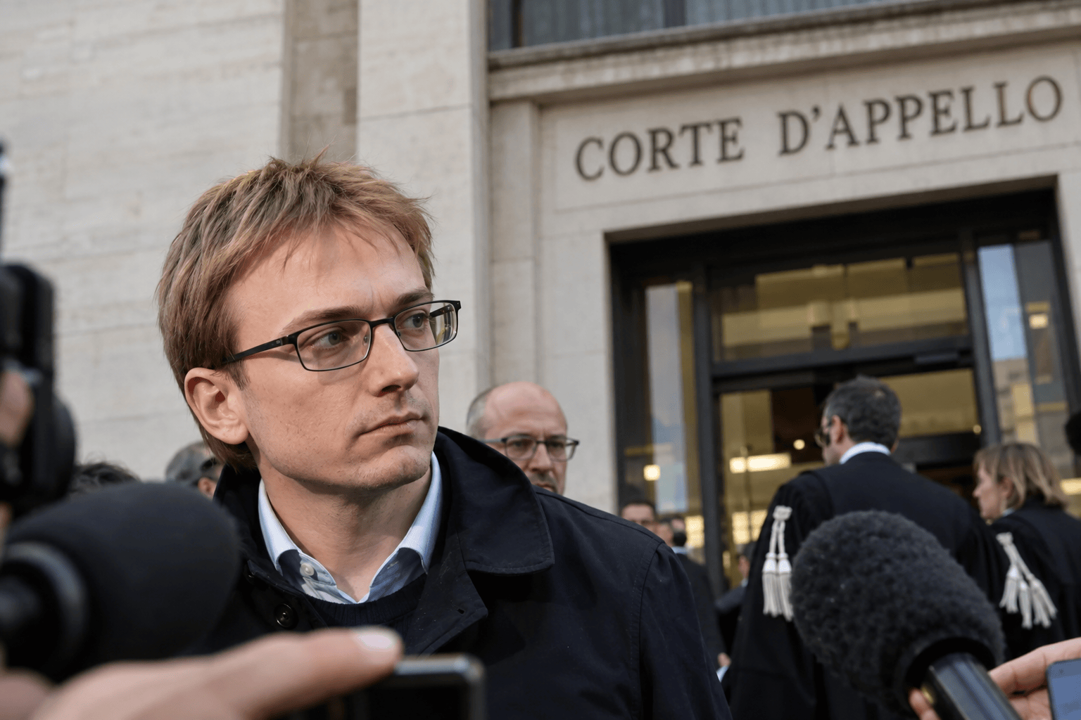Pressa Davanti alla Corte d’Appello